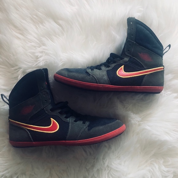 red air jordan high tops